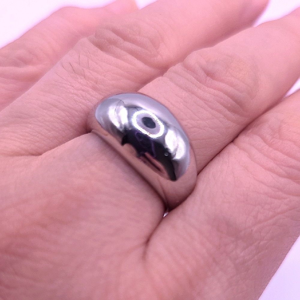 5/$25 - Silvertone Dome Style Adjustable Ring